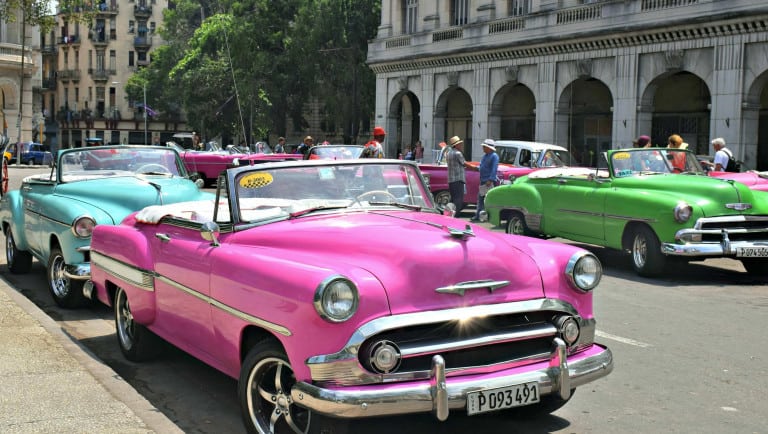 Photos of the Week: Classic Cars of Cuba - Travel Bliss Now